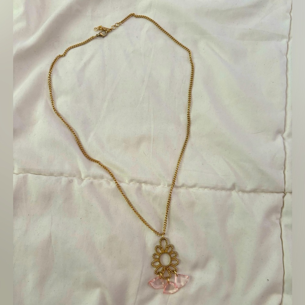Gold Design Necklace with Pink Stones